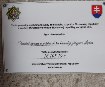 Aktuality / Dotácia na projekt ,,Stavebné úpravy a prístrešok ku hasičskej zbrojnici Liešno  - foto